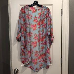 Nymphe Blue and Pink Floral Kimono